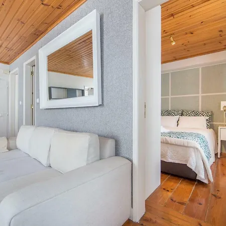 Meet The Blue Apartman Lisboa