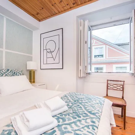 Meet The Blue Apartman
